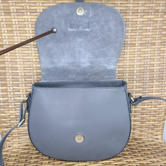 Borse In Pelle Italian Leather Saddlebag Crossbody Bag Gray Gold Tone Accents - Picture 11 of 15